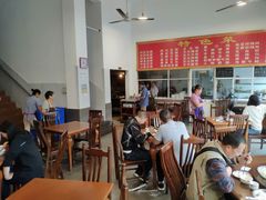 大堂-天回镇何氏豆腐(总店)