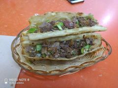 -河间正宗驴肉火烧(宾水西里店)