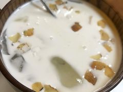-志龙皇冠吃货椰子铺