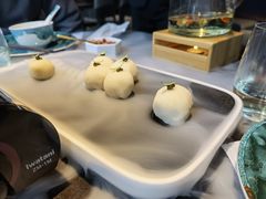 鲟鱼籽酱百合球-大拙里·精致融合菜(沙湖桃源国际店)