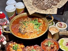 -张翻越·川渝冒菜·武汉黑鸭煲(城北万象城店)