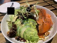 烟熏三文鱼杂菌沙拉-BE BRIGHT KITCHEN(正佳广场店)