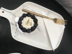 -UNI UNI(环亚凯瑟琳店)