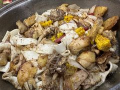-亚黑亚炕锅农家美食(清水河店)