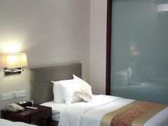 -绍兴鉴湖君澜大酒店