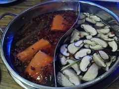 -百年老妈火锅(中原万达店)