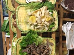 -有一锅·野生菌黑山羊腊排骨火锅(古城北门店)