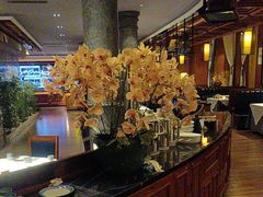 -八府香鸭·啫啫煲(华山路店)