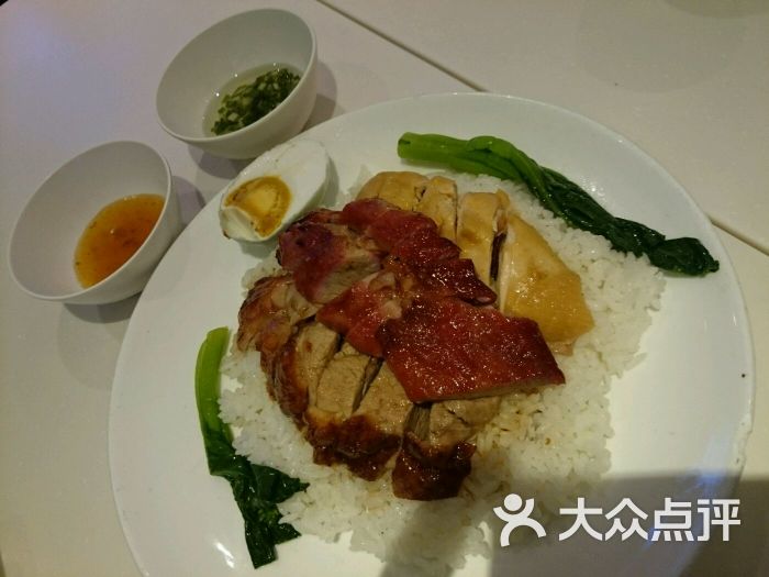 烧腊四宝饭图片