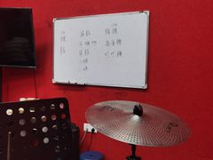-COCO  BOMB国际流行音乐(爱琴海校区)
