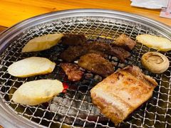 -草家酱蟹炭火烤肉店(珲春南路一店)