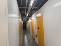 -安东易迷你自助仓储寄存仓库(顾戴路店)