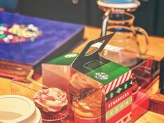 -星巴克(珠海仁恒滨海中心店)