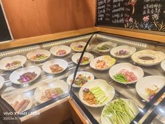 -饭橘汉江码头·乡野土菜馆(静安路店)