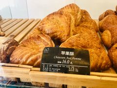 苹果派-老梦面包 CHEZMOREL(三源里店)