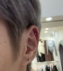 -花师傅穿孔·手穿·耳洞吧