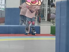 -米高蓝斯克国际轮滑中心(中铁建店)