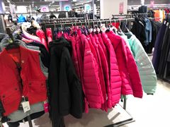 -唯品会(北京国瑞城店)
