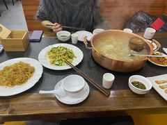 -朴小妹人参鸡汤火锅(长白山万达店)