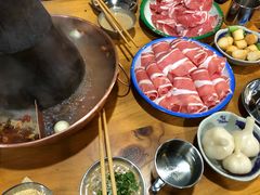 东镇肥牛-东镇老火锅(长春路首店)