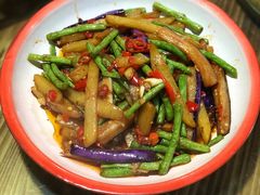 -老三样·美食研究中心(世贸路店)