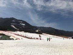 -鳌山滑雪度假区