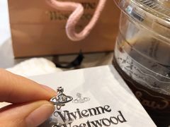 -Vivienne Westwood(上海来福士广场店)