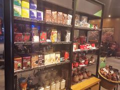 零售区-星巴克臻选(宁波世纪东方广场店)