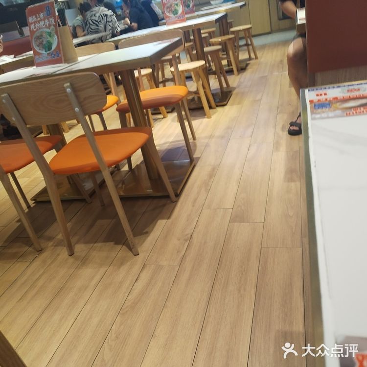 员工服务周到贴心