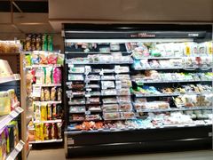 -中百仓储超市有限公司(越秀星汇维港店)