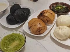 -李与白包子铺(桐梓林店)