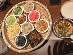 -包整·丝娃娃(一览甲秀楼风景店)