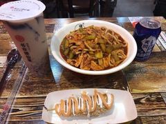 -椒顽新疆炒米粉(湖大店)