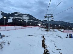 -鳌山滑雪度假区