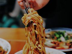 -李与白包子铺(桐梓林店)