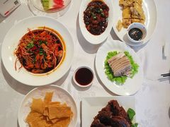 -品悦酒店(三林古镇店)