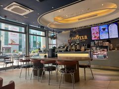 -LAVAZZA拉瓦萨咖啡(中航城君尚购物中心店)