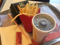 -麦当劳(得来速店)