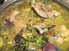 -令狐冲·炭烤活鱼(宝龙店)