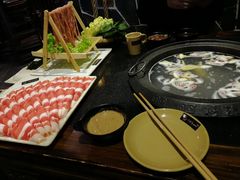 -唇辣号重庆老火锅(石担路店)