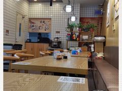 大堂-谭师爷龙抄手(白下路店)