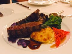 -卡佩罗意大利餐厅及酒吧Al Cappello Trattoria