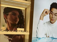 -J-Optical佳视明眼镜·蔡司视觉(青岛金茂览秀城店)