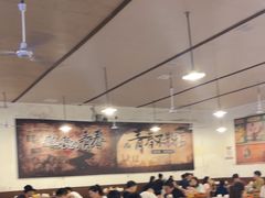 -冶建镜子·老南昌大排档·江西虾王(总店)