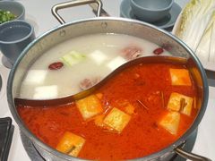猪手鸳鸯锅-小街猪手(团结湖店)