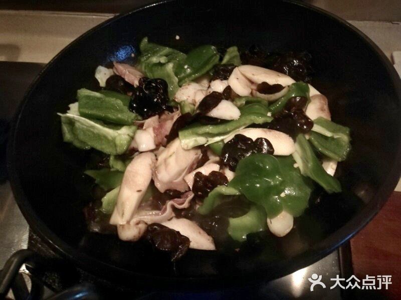 吉祥宴客菜之喜气羊羊山药炒木耳