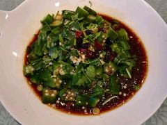 -老码头黑皮肘子锅包肉(赣水路店)