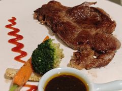 -又见马甲M8融合西餐厅(体育中心店)