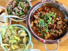 -大众跷脚牛肉馆·非遗传承单位(峨眉山店)