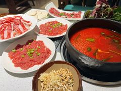 -贵府酸汤牛肉火锅·贵州老字号(飞山街店)